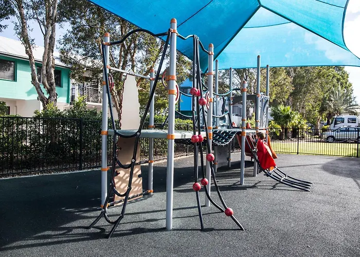 Resort Living, Luxury Getaway, Close 2 Noosa River